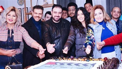 غادة عبد الرازق تحتفل ببدء تصوير 