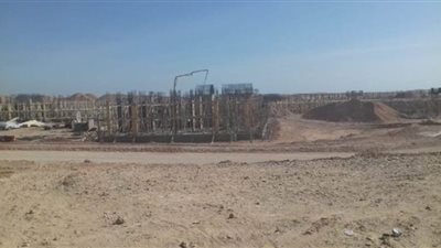 بدء صب الخرسانة المسلحة لأسقف الدور الأرضي بمشروع 