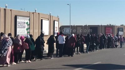 توافد الجمهور على بوابات معرض الكتاب في رابع أيامه | صور