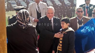 عبد العال يكرم أسر شهداء الشرطة بمحافظة القاهرة