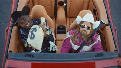 ليل ناس وبيلي راي يفوزان بجائزة أفضل فرقة وأداء ثنائي بحفل جرامي