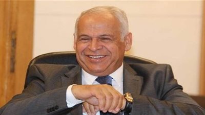 فرج عامر يعلن موعد الظهور الأول لصلاح محسن مع سموحة