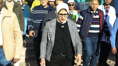 وزيرة الصحة تتفقد أعمال تطوير مستشفى رأس سدر