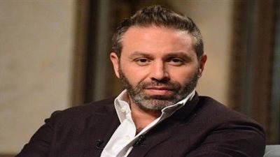 حازم إمام يطالب عبدالله السعيد بالاعتزال الدولى  