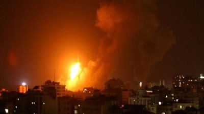 جيش الاحتلال يقصف غزة ويرفع حالة التأهب القصوى بسبب صفقة القرن