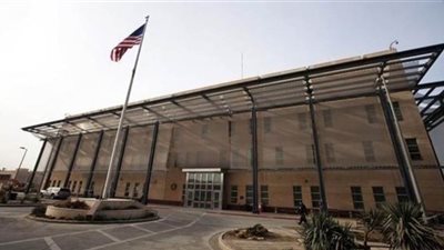 صاروخ يستهدف مبنى السفارة الأمريكية ببغداد