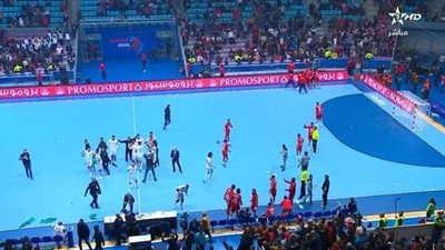 اتحاد اليد يكشف تفاصيل واقعة اعتداء جماهير تونس على لاعبي المنتخب