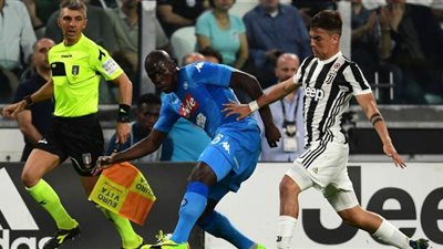 نابولي يفوز على يوفنتوس 1/2 في الدوري الإيطالي