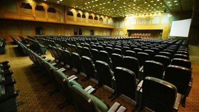 بدء توافد  كبار رجال الدولة والقيادات الدينية إلى مركز مؤتمرات الأزهر