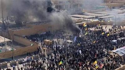 العراق: مقتل وإصابة 20 شخصا في هجوم على خيام المتظاهرين بالناصرية