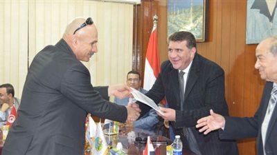 دورة تثقيفية لنقابة البترول بقطاع غزة وتبادل الخبرات مع الوفد التونسى