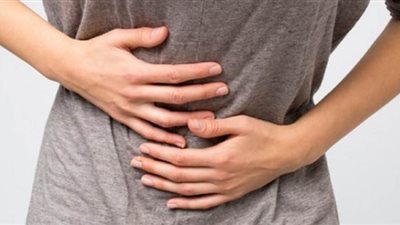 6 أعراض للإصابة بحصوات المرارة.. وأهم الأسباب