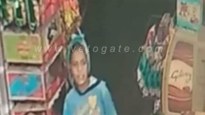 لحظة العثور على جثة فتاة بجوار المقابر في الدقهلية | صور