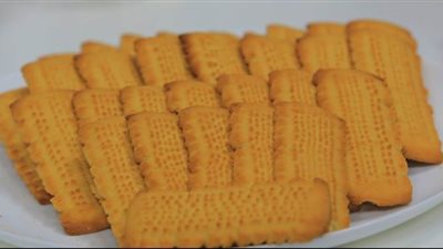 طريقة عمل بسكويت النشادر