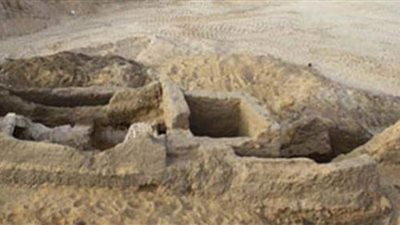 ضبط مقبرة أثرية لـ