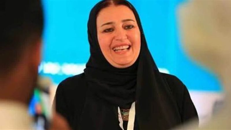 عبير عصام رئيس المجلس