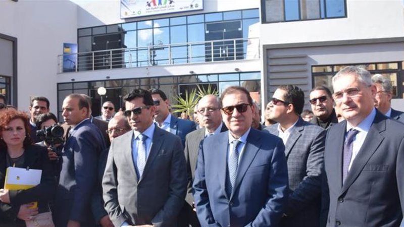 وزير الرياضة يفتتح