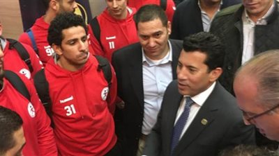 وزير الشباب والرياضة: منتخب مصر لكرة اليد كان على قدر المسئولية |صور
