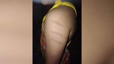 نيابة الشرقية تبدأ التحقيق مع بطلة فيديو الاعتداء الوحشي علي طفلة العاشر