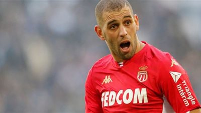 مانشستر يونايتد يسعى لاستعارة مهاجم منتخب الجزائر