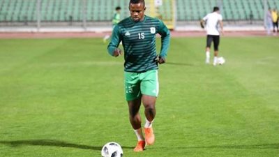 المصري ينقذ نفسه من إيقاف إيزي إيميكا بسبب نادر السيد