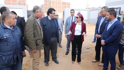 وزيرة البيئة تتفقد تحويل المقلب العشوائي بمنيا القمح لمحطة وسيطة| صور