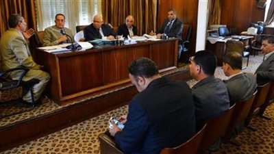 الكهرباء: ندرس عزل الجزء السفلى من أعمدة الإنارة على مستوى الجمهورية