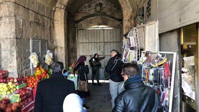 إسرائيل تغلق المسجد الأقصى وأبواب البلدة القديمة في القدس| صور