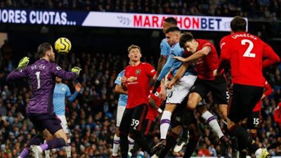 التشكيل الرسمي لديربي مانشستر بين سيتي ويونايتد بنصف نهائي الكأس