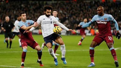 يقترب من رقم سواريز.. محمد صلاح يحقق رقمين مميزين بعد هدفه أمام وست هام | فيديو