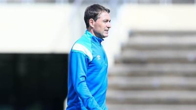 فايلر يجتمع مع جهازه المعاون لوضع خطة موقعة الهلال