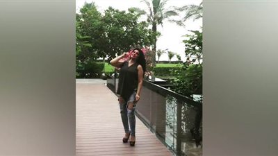 بنيو لوك عشريني.. فيفي عبده في أحدث ظهور من دبي بـ