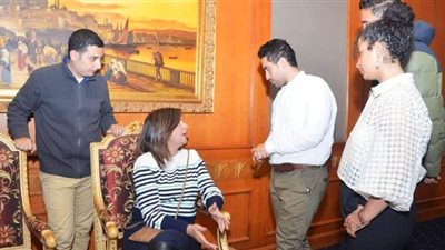 وزيرة الهجرة ومحافظ أسوان في لقاء مفتوح مع أبناء الجيلين الثاني والثالث من المصريين بالخارج