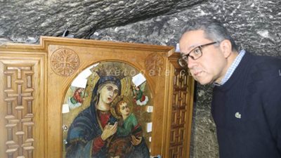 تفاصيل ترميم كنيسة السيدة العذراء بجبل الطير في المنيا