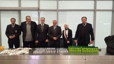 ضبط أدوية سرطان بحوزة راكب في مطار القاهرة