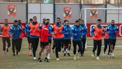 تقسيمة قوية للاعبي الاهلي استعداداً للهلال
