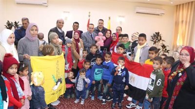 محافظ شمال سيناء يبدأ فاعلية فرحتك واجب علينا للأطفال الأيتام | صور