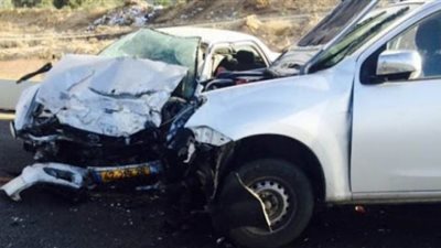 تصادم سيارتين أعلى كوبري قصر النيل | فيديو