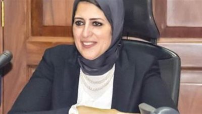 وزيرة الصحة تراجع مع الفرق الطبية الإجراءات الوقائية بالحجر الصحي 