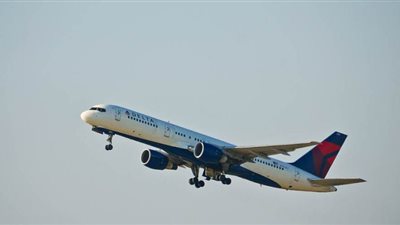 طائرة أردنية تجلى 71 عربيا من 