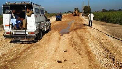 الجيزة تنفذ أكبر خطة رصف للطرق بقرى المراكز والمدن