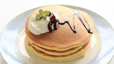 طريقة عمل بان كيك القرفة والكراميل