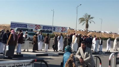 أهالي مطروح يزينون معرض الكتاب بـ