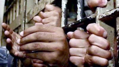 حبس 6 أشخاص لاتهامهم بسرقة خزينة شركة بالإكراه في النزهة