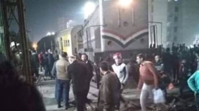 النيابة تكشف حقيقة دفع محصل لشاب خارج قطار بالإسكندرية