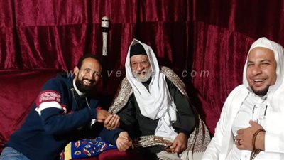 شيخ عرب الغربية.. شارك فى حل آلاف القضايا.. ويكشف قصص أغرب الجلسات العرفية وأبرز مشكلات المواطنين | فيديو وصور