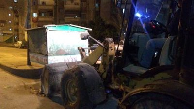 حملة مكبرة لإزالة مغاسل السيارات وفاترينات السجائر بحي الزهور في بورسعيد | صور