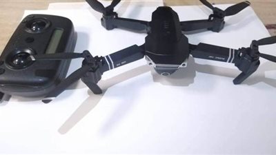 إحباط محاولة تهريب طائرة مزودة بكاميرات تجسس في مطار برج العرب | صور