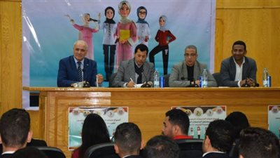 وزير الرياضة يلتقى ممثلي الاتحادات الطلابية بالجامعات