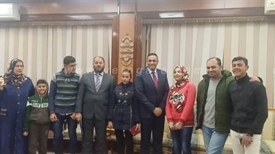 محافظ الدقهلية يكرم 